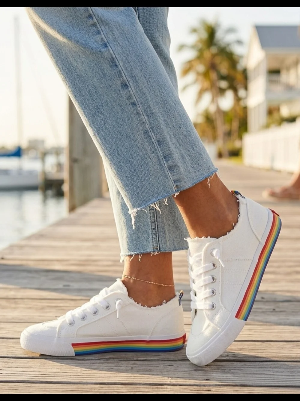 Jellypop White Canvas Slip On Sneakers Rainbow Stripe Midsole Size 7 Women's